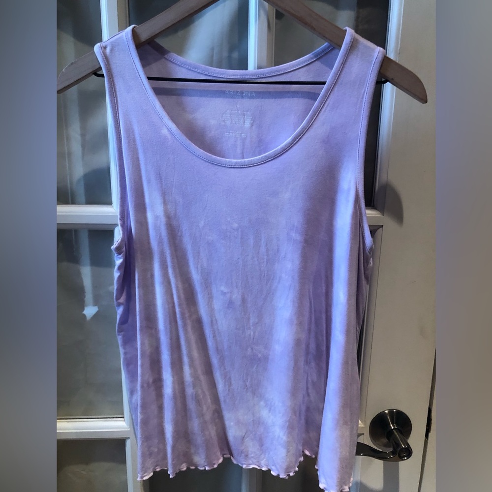 5/25 SALE 🌸🌸🌸Arizona womens lavender sleeveless tie dye flowy top with ruffle